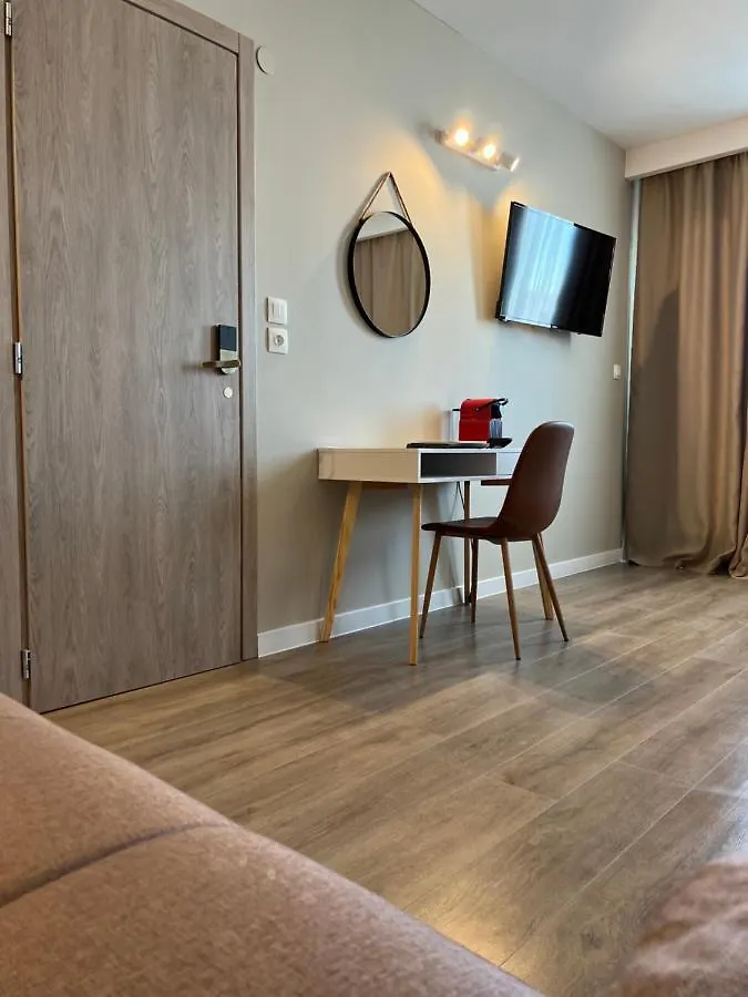 Luxor Premium Suites Thessaloniki 3*,