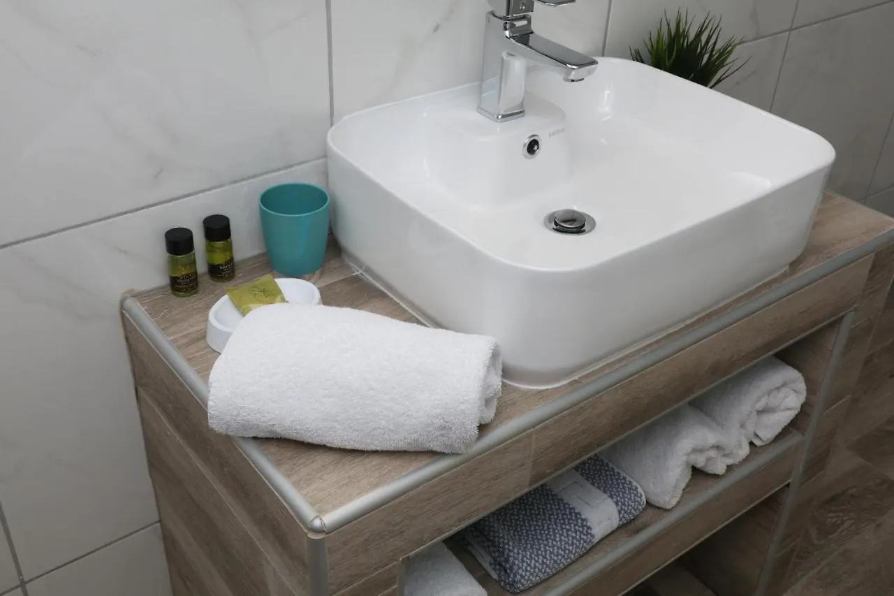 Luxor Premium Suites Saloniki